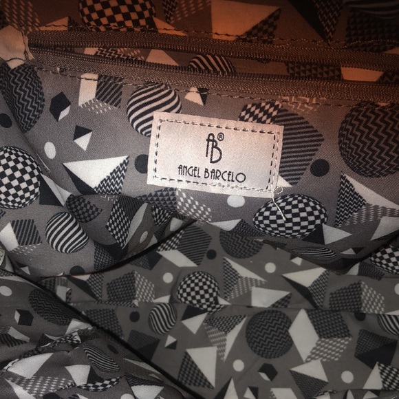 Angel Barcelo Shoulder Bag - Picture 8 of 10